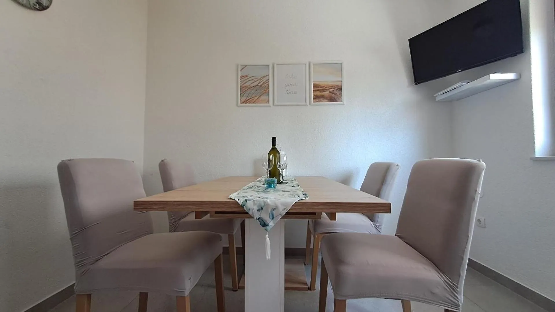 Appartement Mit Terrasse Crikvenica